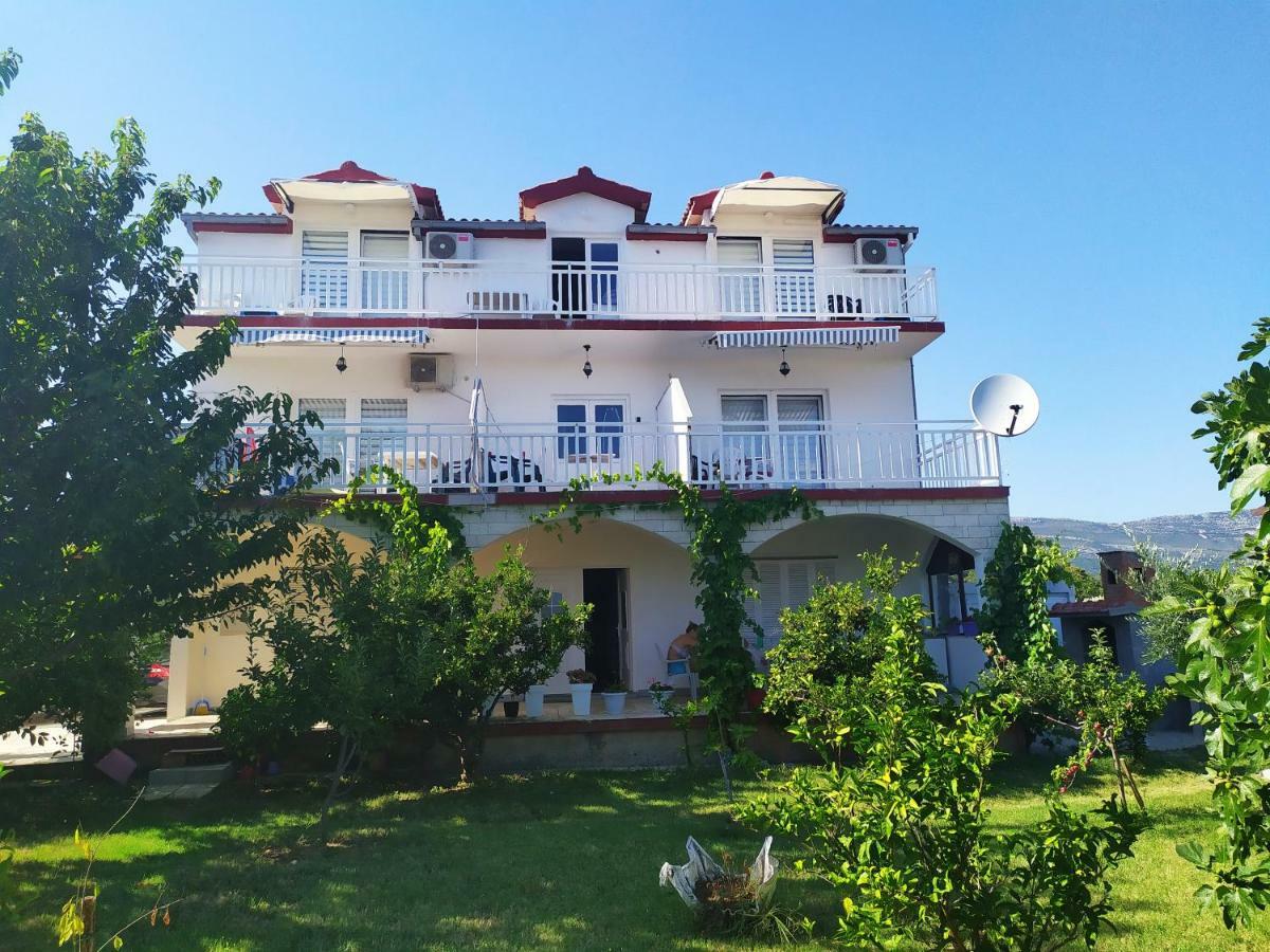 Apartmant Sučić Kastela Bagian luar foto