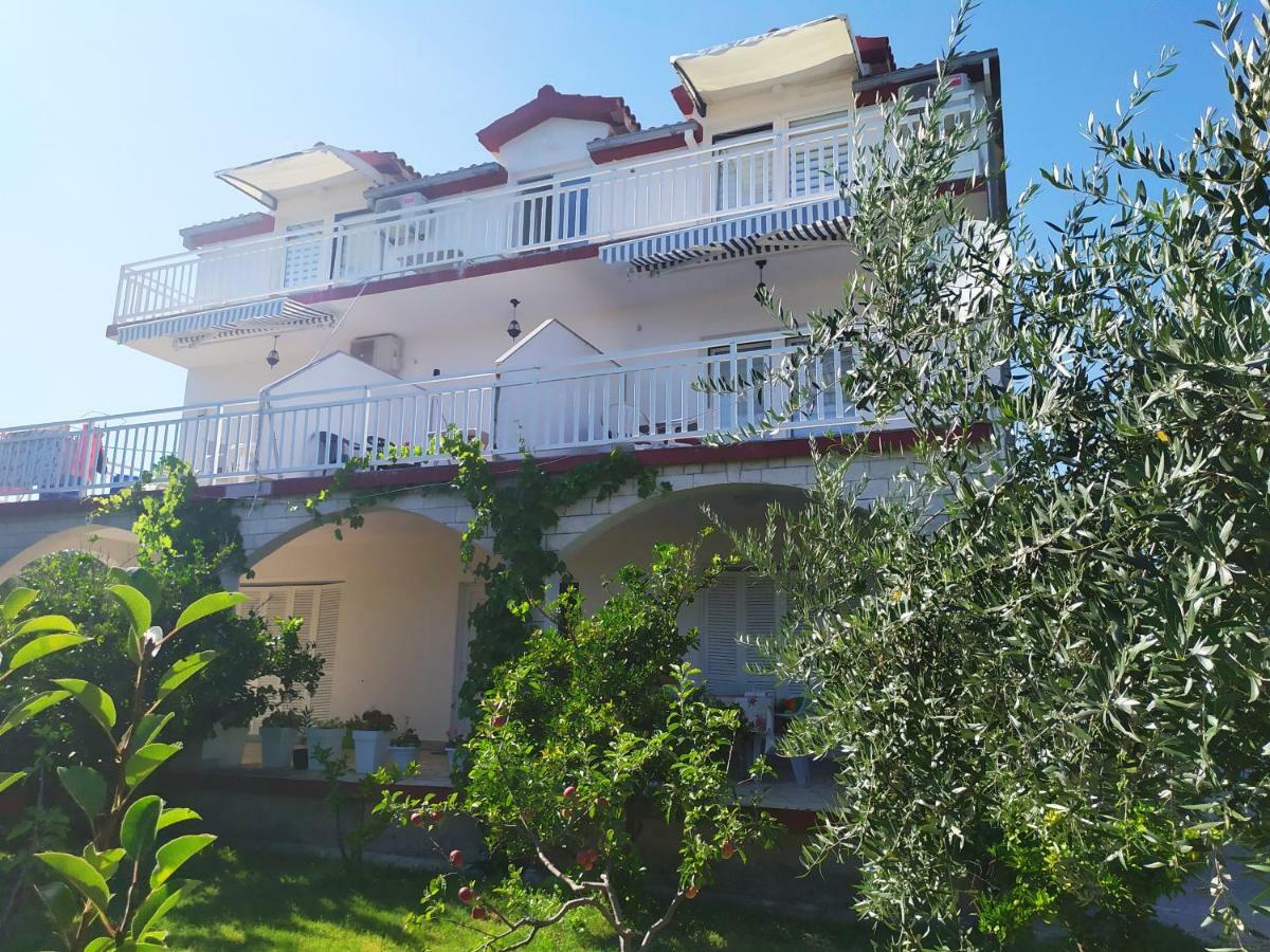 Apartmant Sučić Kastela Bagian luar foto