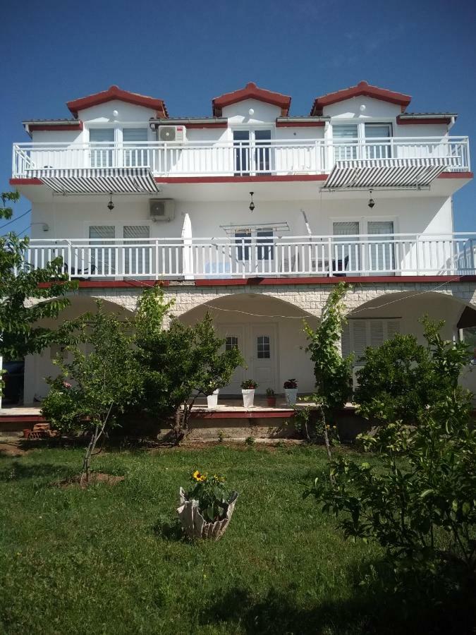 Apartmant Sučić Kastela Bagian luar foto