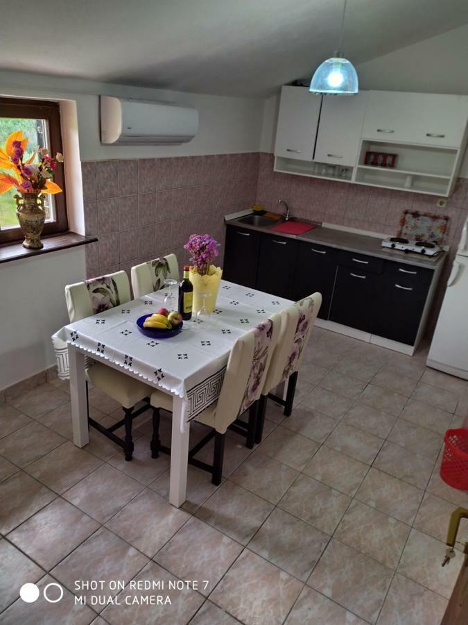 Apartmant Sučić Kastela Bagian luar foto